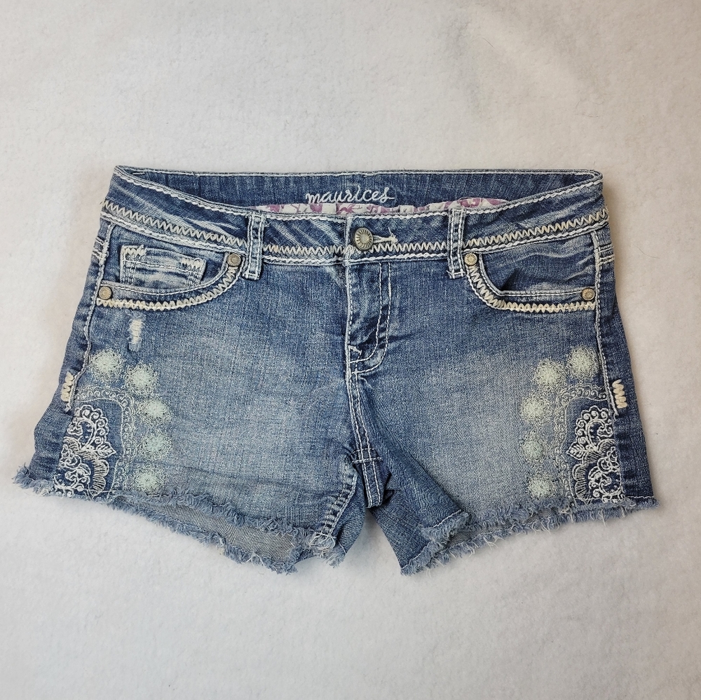 Maurice's Jean Shorts 9/10 Embroidered